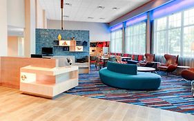 Fairfield & By Marriott Cape Cod 3*